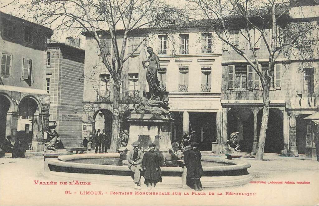 Place de la republique limoux